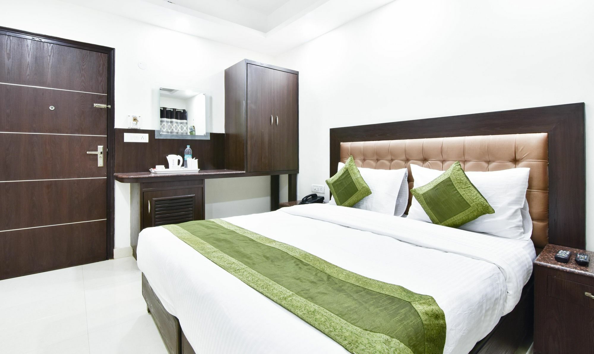 Treebo Mehar Castle Hotel Delhi  Exterior foto